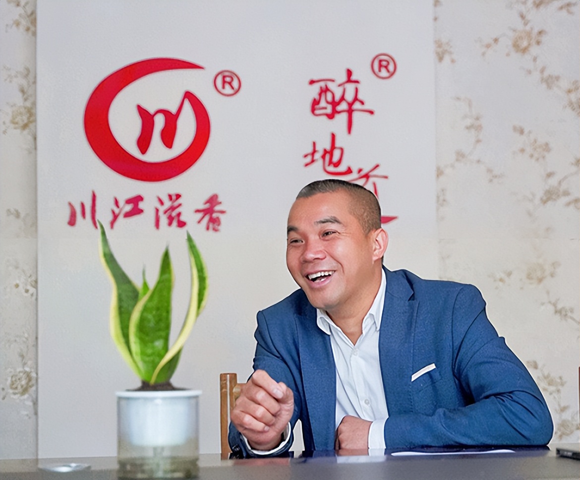 退伍老兵创业14年，竟开出火锅界“黄埔军校”