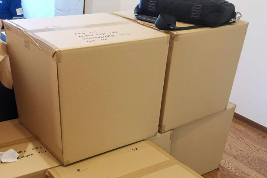 这位澳洲学姐毕业,不用买纸箱不用自找站点,便顺利邮寄行李回国