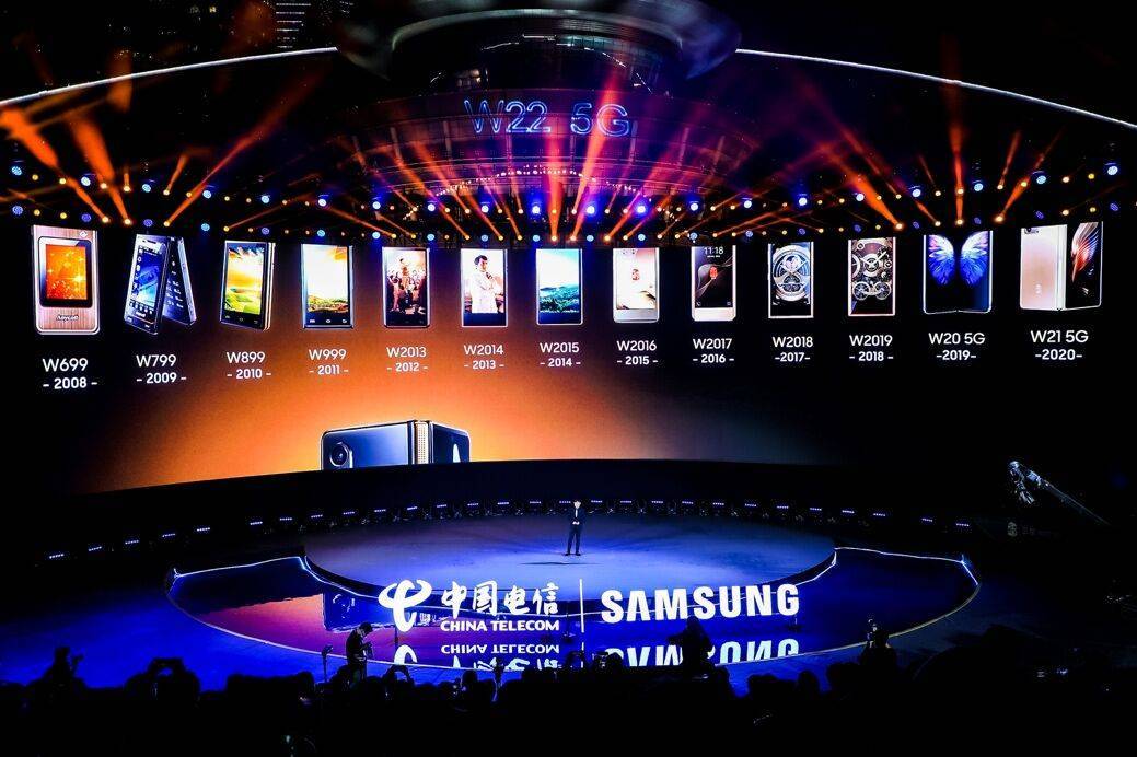 三星w23新机全方位展示,心系天下三星w23更新6.0