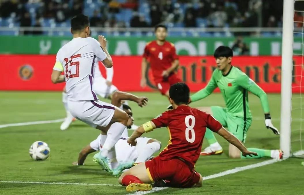 国足被越南队吊打,国足被打