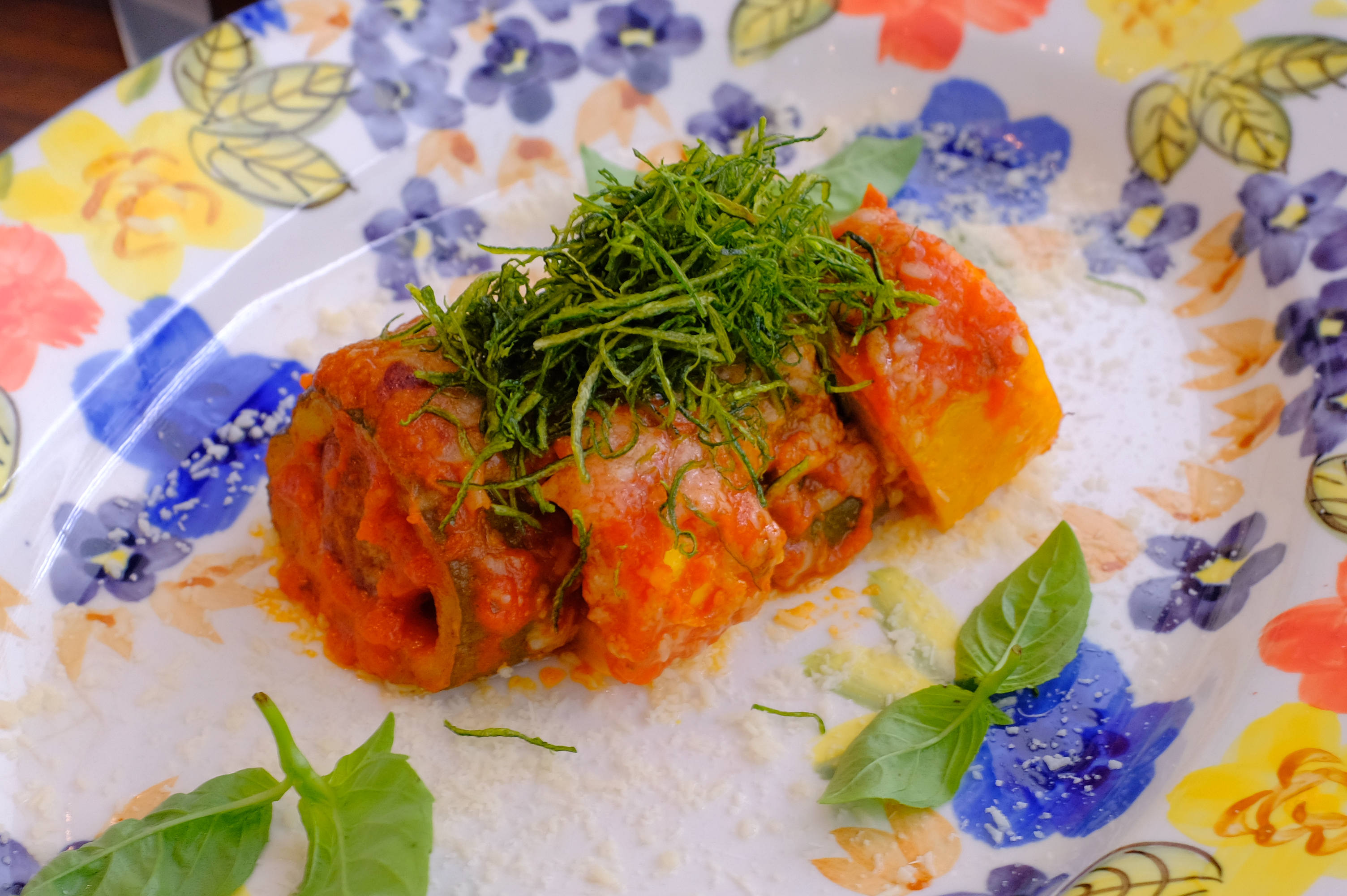 他帮她烧了一顿饭她便拥有了整个罗马