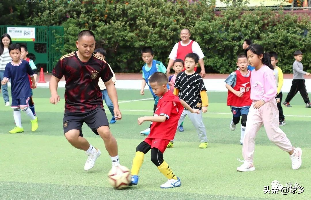 蹇箰瓒崇悆浼存垜鎴愰暱,蹇箰瓒崇悆浜插瓙娲诲姩