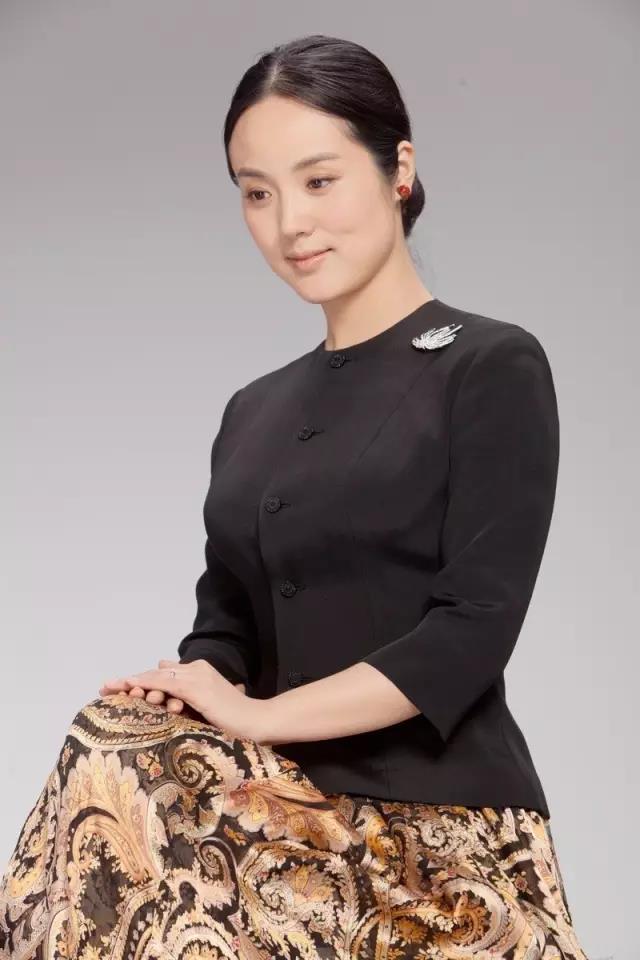 新闻联播前主播杨柳,新闻联播播音员杨柳现在状况