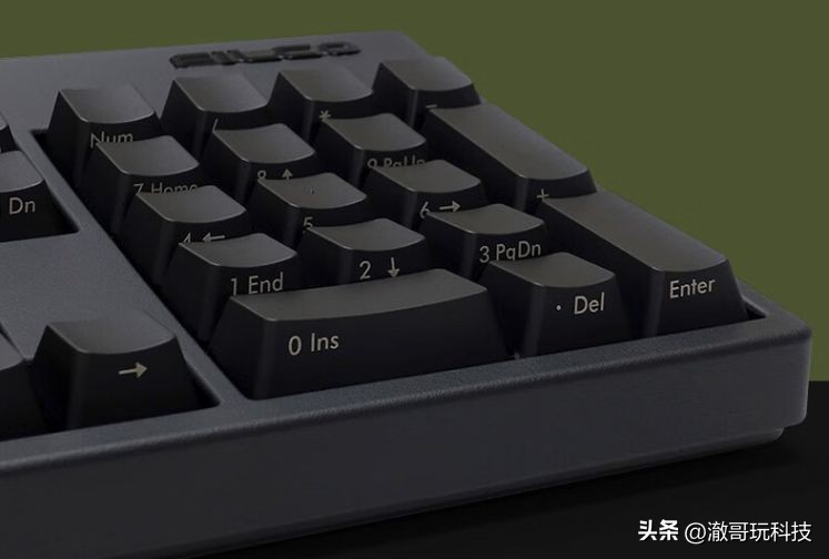 机械键盘樱桃轴和ttc有什么区别,樱桃轴和机械键盘有什么区别