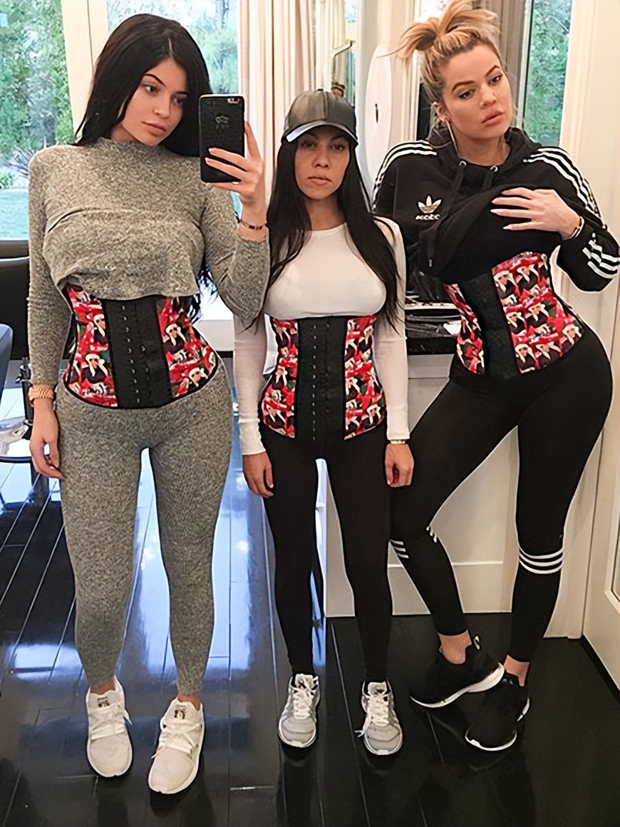 卡戴珊家族吃软糖,卡戴珊吃的糖果