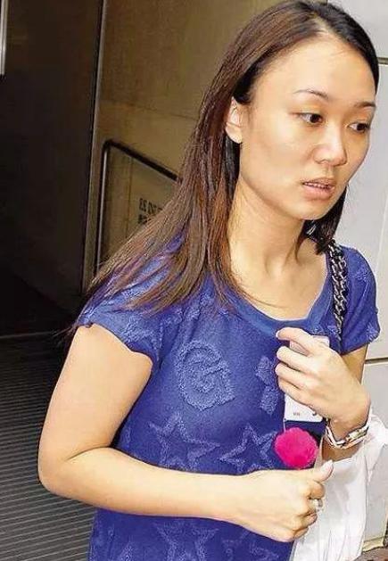 邓咏诗与赌王太太,邓咏诗和赌王图片