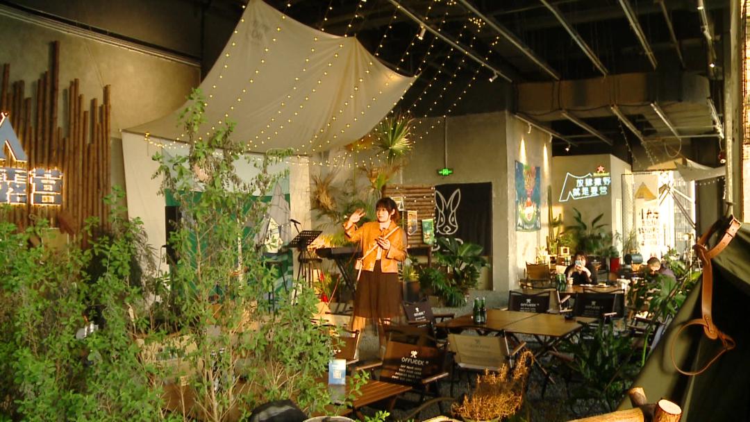 短视频平台乱象丛生！当探店主播丢了底线之后……|时代声音