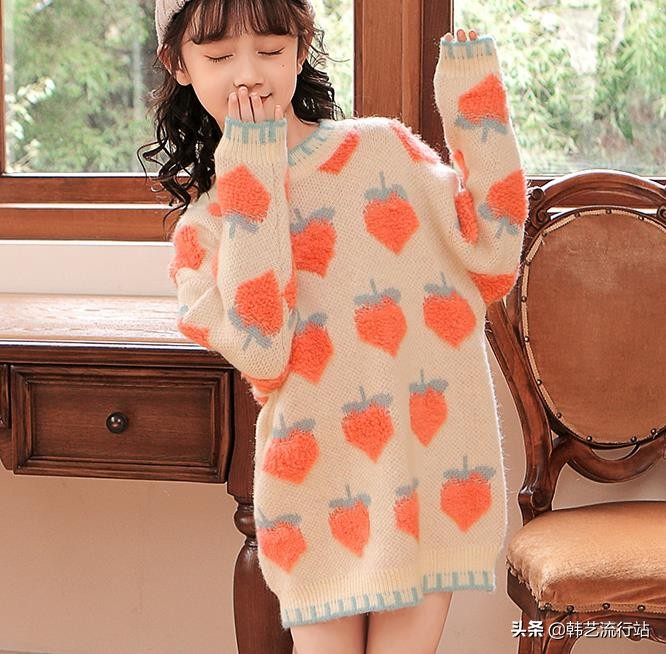 今年女童装最流行毛衣的款式,童装男童针织衫毛衣间色款