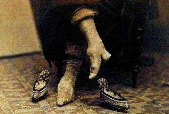 三寸金莲从哪个朝代开始,三寸金莲女鞋