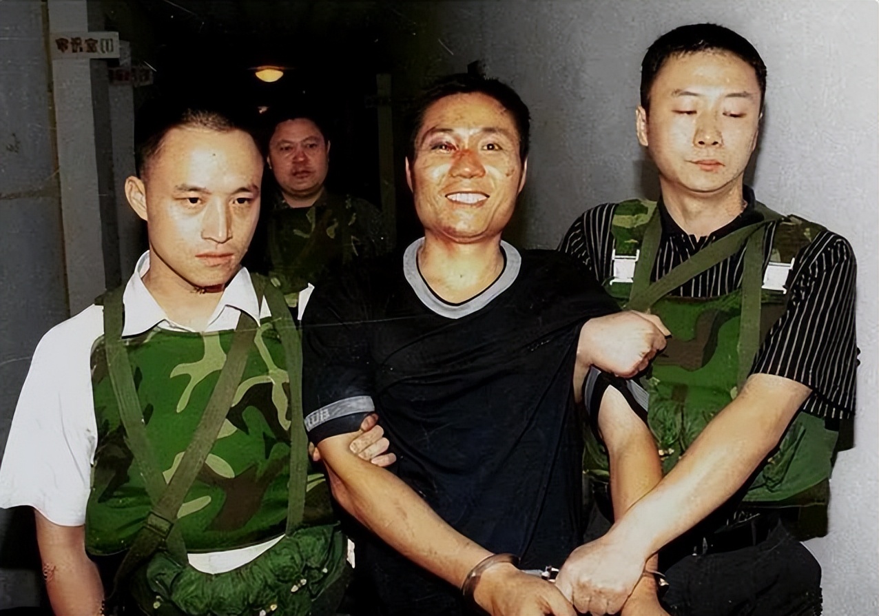 中国第一悍匪张君案纪实,中国十大悍匪张君纪实