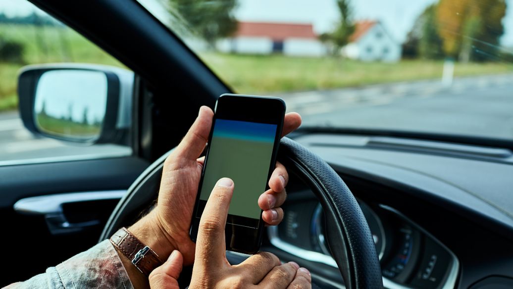 2016年，安徽副镇长开出租车被免职，罚5000元，如今迎来暖心结局