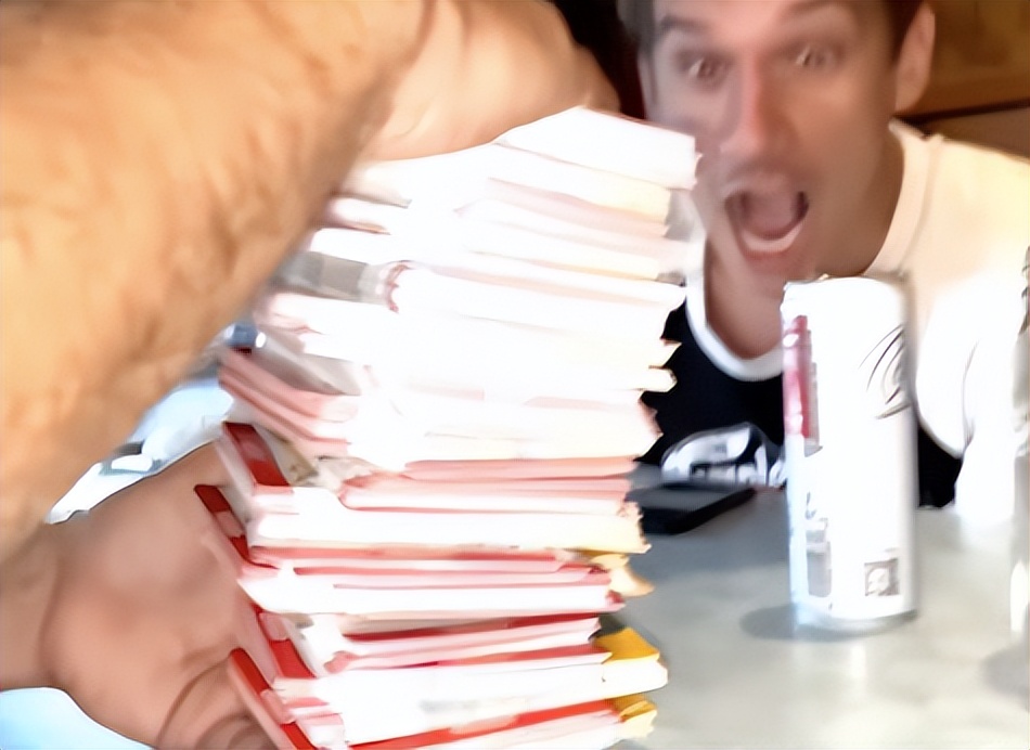 游戏爆肝20天,爆肝2400小时花光预算