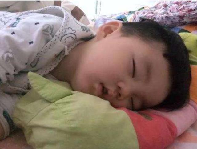 5岁内儿童身高标准对照表2022男孩,最新儿童身高出炉你家孩子达标吗