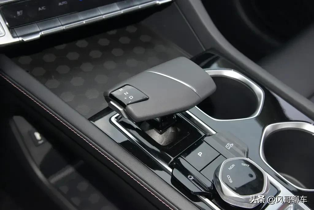 10万左右的逸动plus,长安逸动10万左右都有啥配置