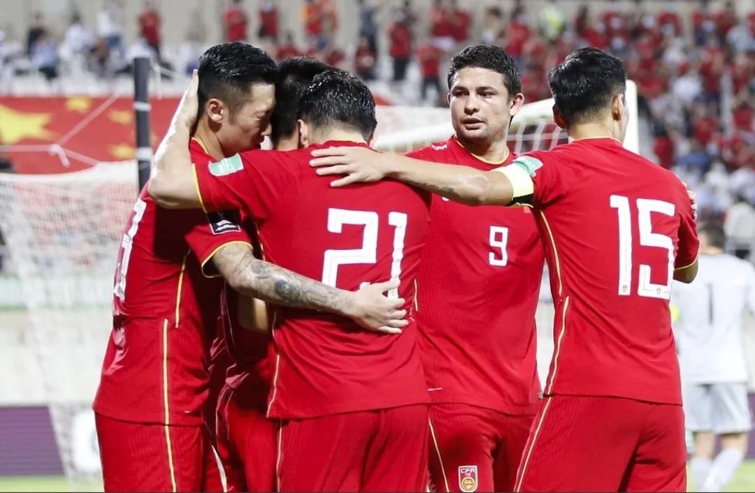 山客期评:为何受伤的总是中国足球?