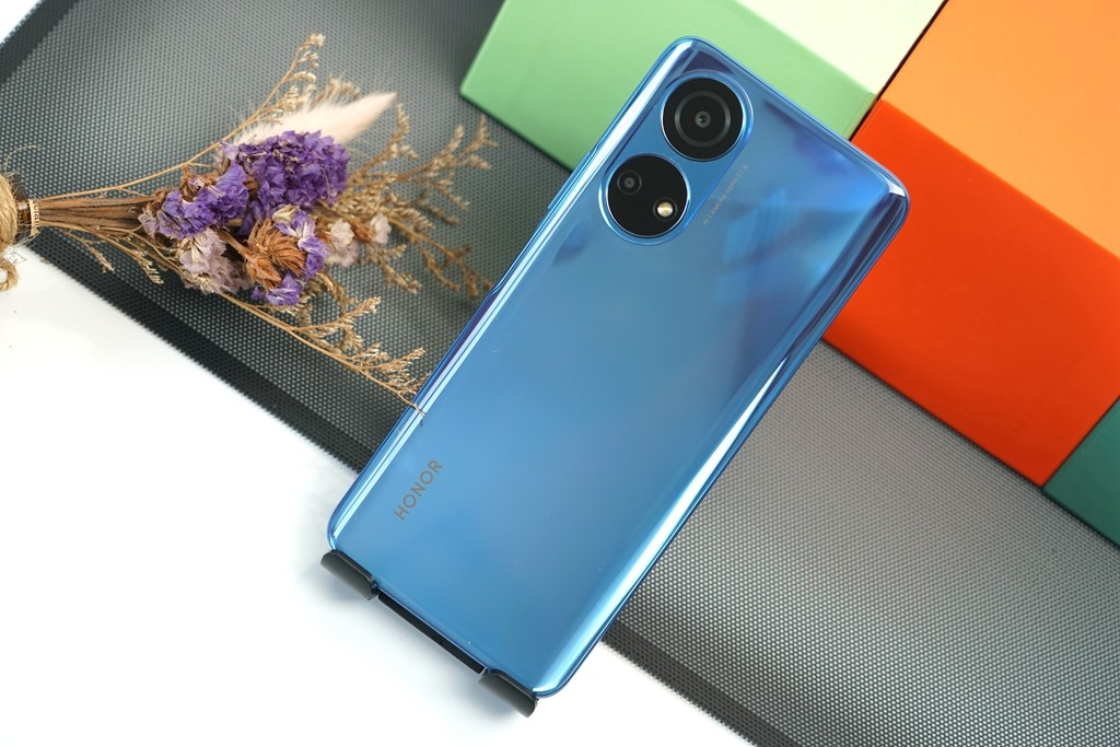 荣耀畅玩30plus测评黑色,荣耀畅玩30plus官方售价5g