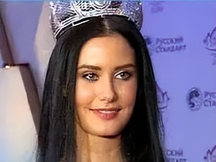 鐩樼偣淇勭綏鏂殑缇庡コ,甯︿綘浜嗚В鐪熷疄鐨勪縿缃楁柉缇庡コ