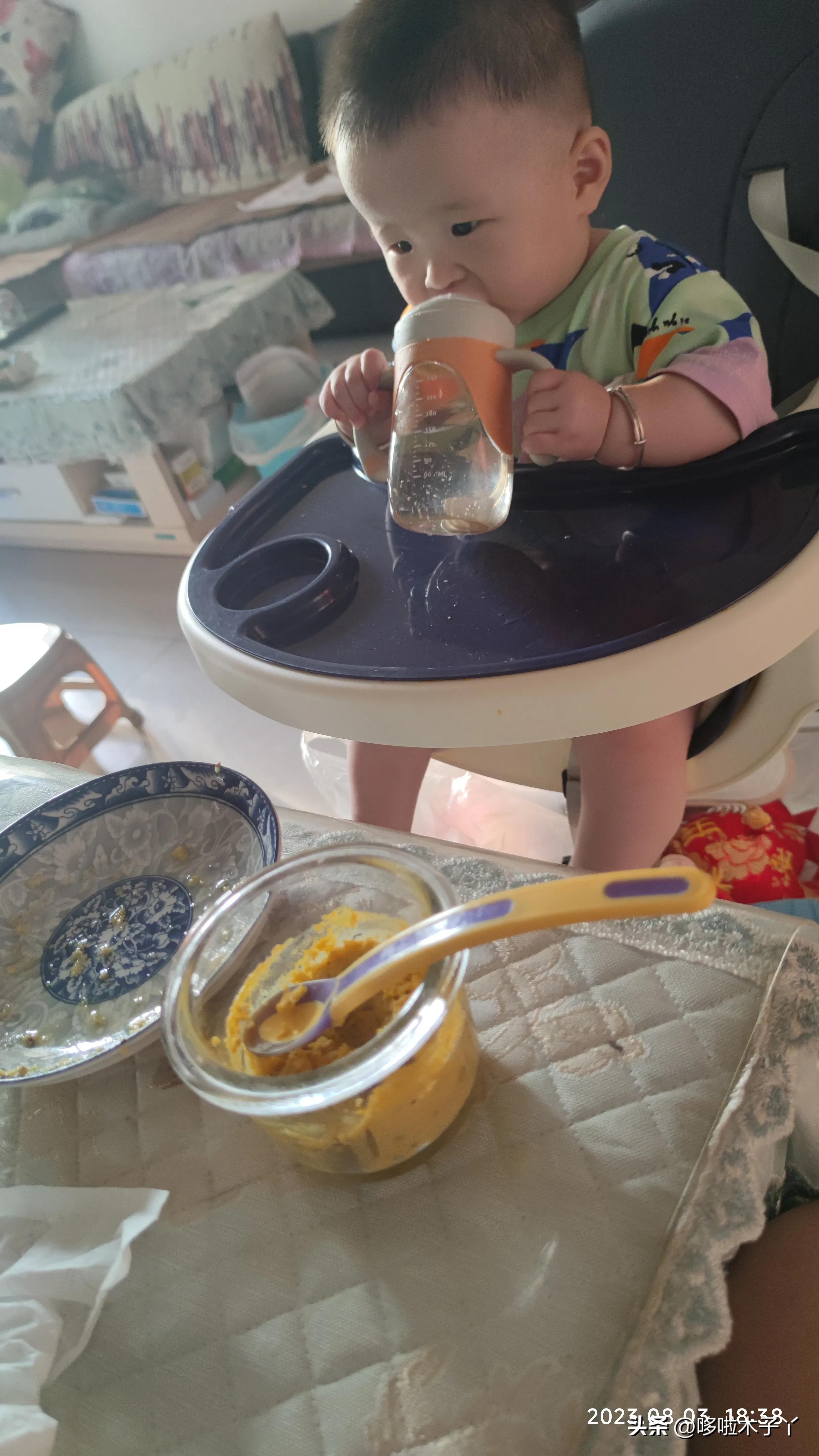 9个月宝宝不爱喝水绝招,1周岁宝宝不爱喝水绝招