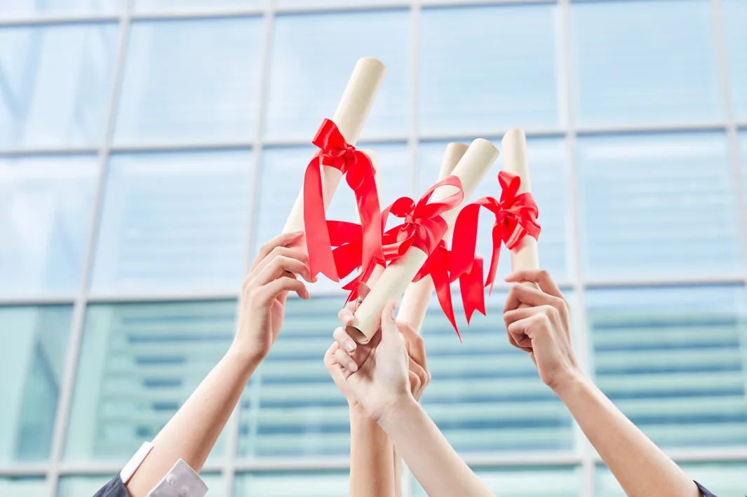 毕业季留下青春的足迹,毕业季开启一段最美青春回忆