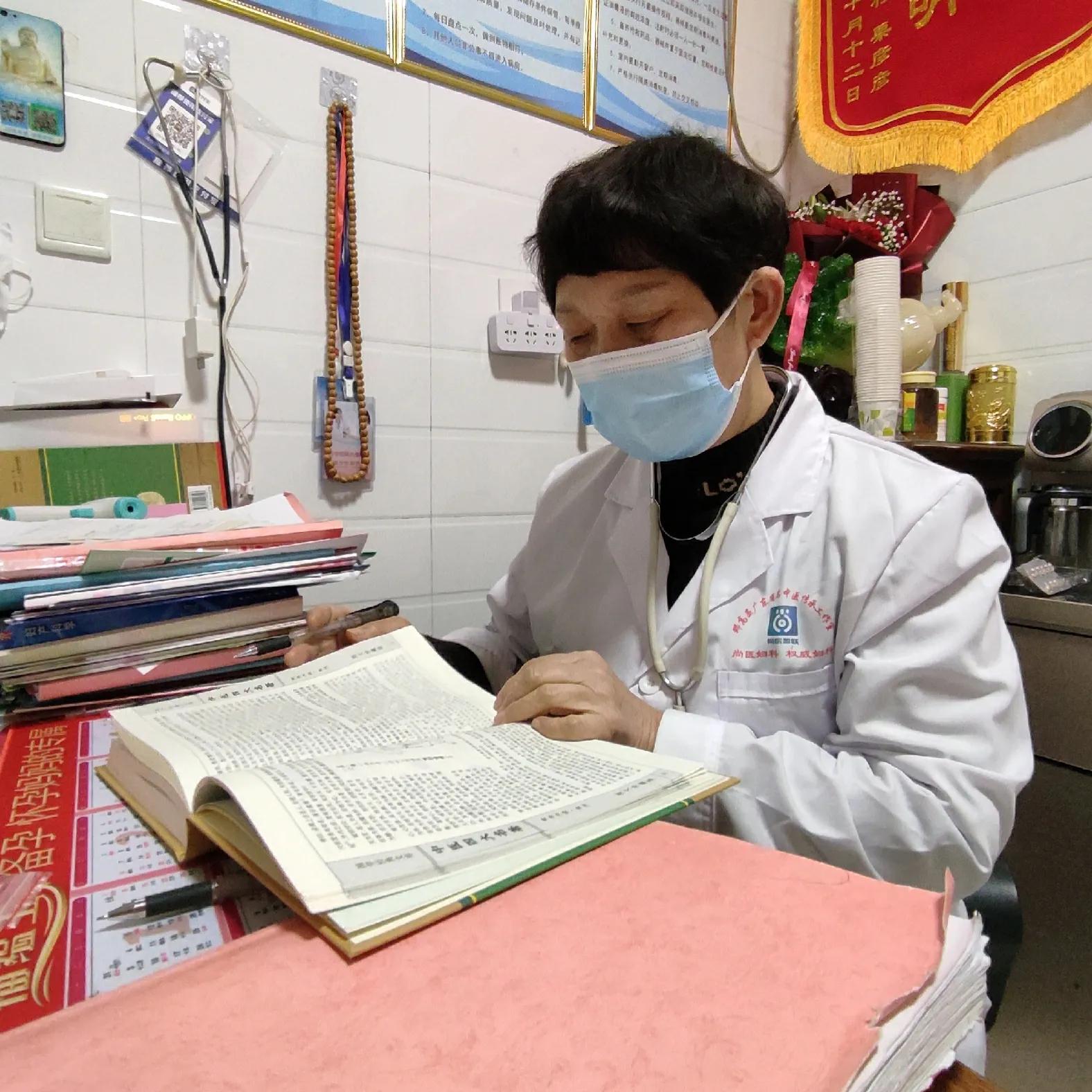 大医精诚妙手仁心,大医精诚医者仁心医术精湛