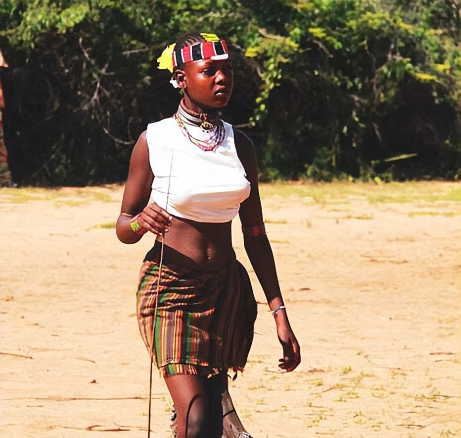 简直就是女孩的噩梦！非洲的“割礼”对女性是一个怎样的伤害！