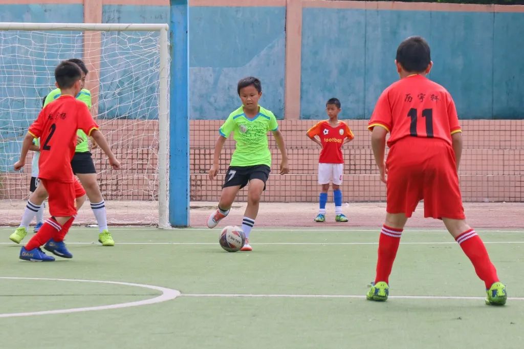 中山市校园足球联赛初中组,中山区第11小学总校直播足球比赛