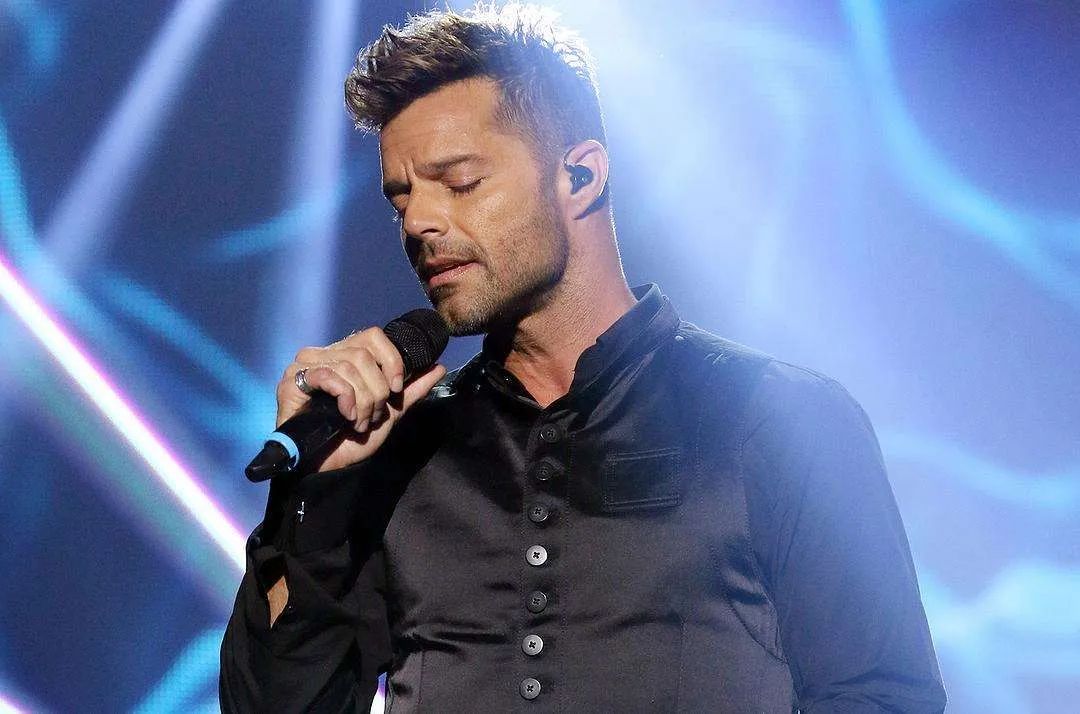 陈奕迅世界杯看球,陈奕迅世界杯输了多少