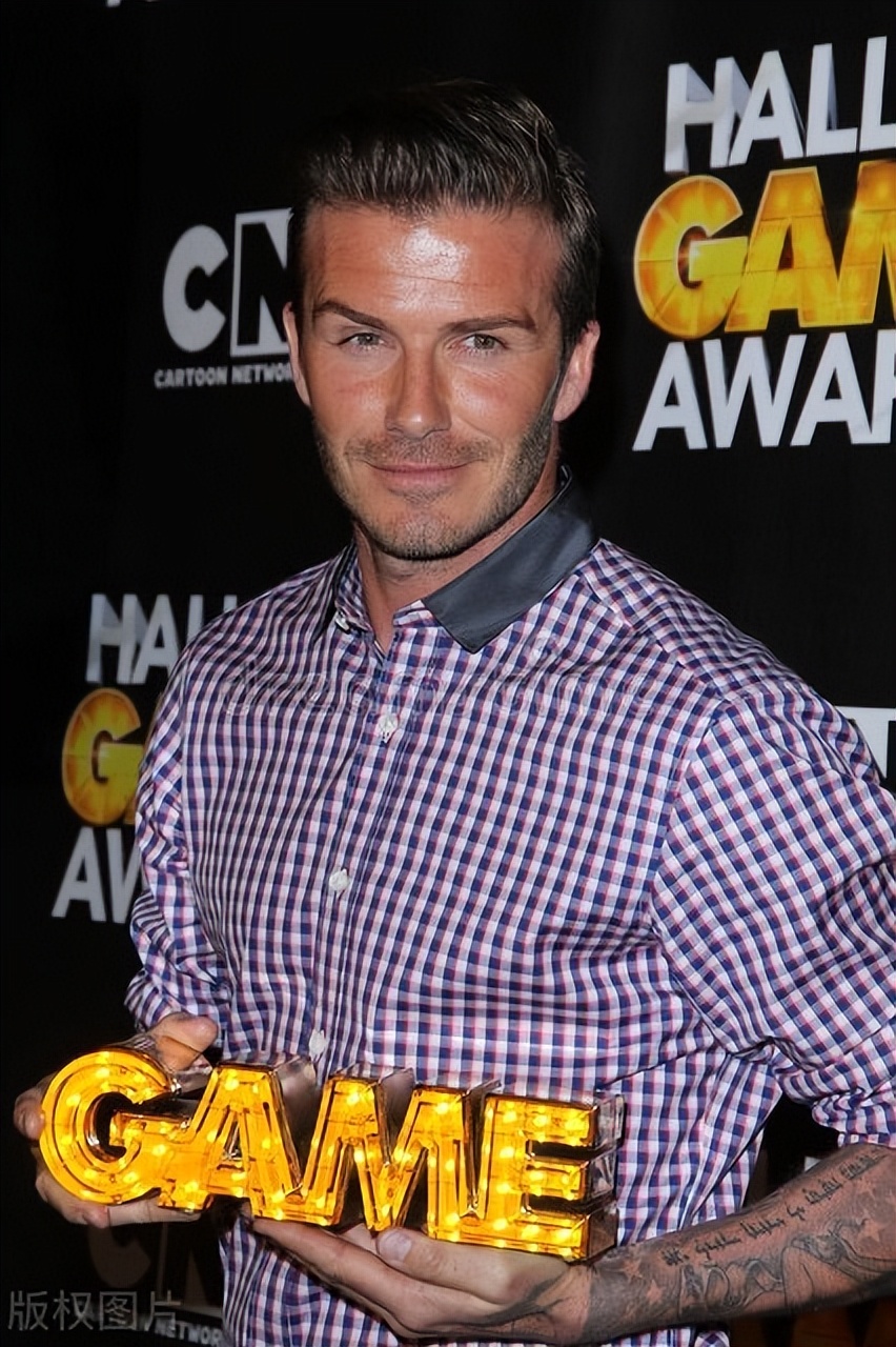 贝克汉姆时尚风向标,贝克汉姆体坛传奇人物