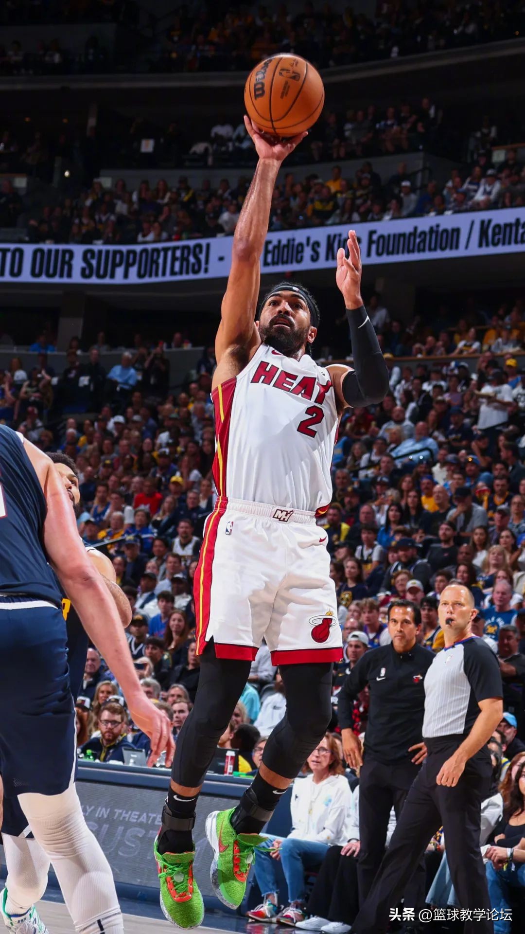 1比1平!总决赛15分超级逆转!约基奇41+11没顶住巴特勒