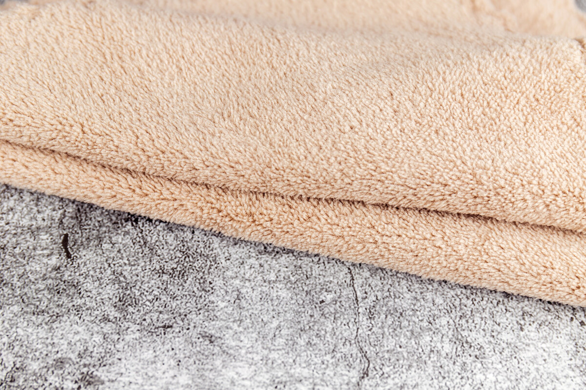 新衣服怎么防止衣服起球,夏季衣服磨起球怎么处理