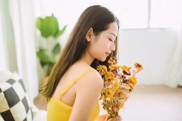 有人问为什么而结婚应该怎么回答,人为什么要结婚这是最现实的答案