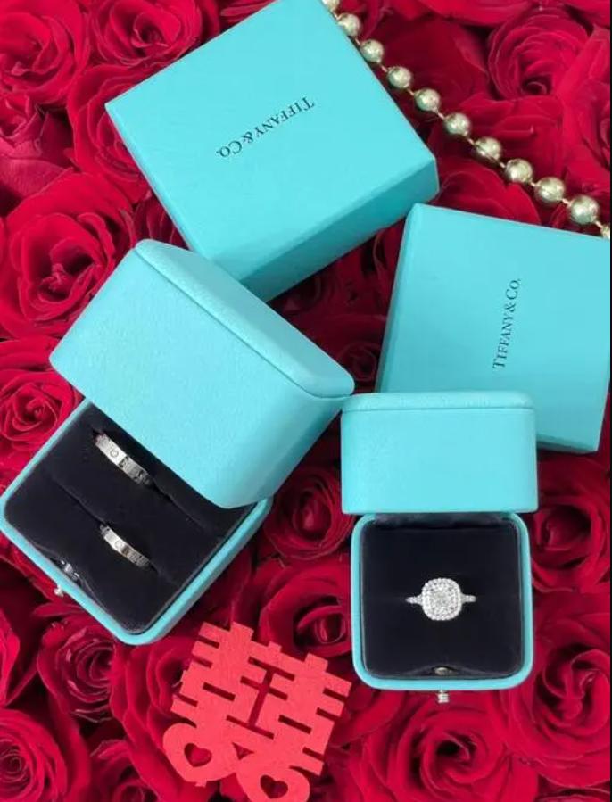 哪个牌子的求婚钻戒最好,求婚钻戒买哪个钻戒性价比最高