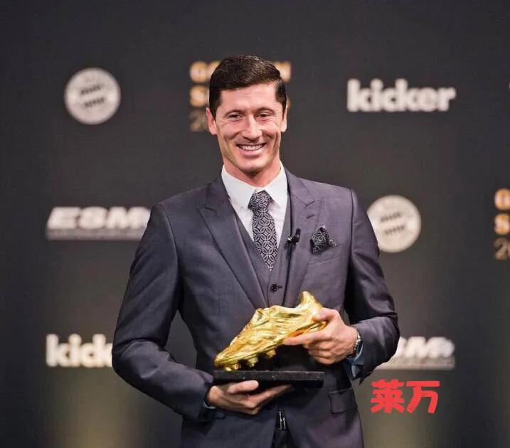 九五至尊莱万多夫斯基,九五至尊莱万球迷反应