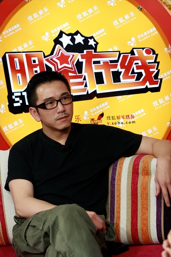 过气老戏骨窘况:农村走穴、直播捞金、情史混乱,晚节还值钱吗?