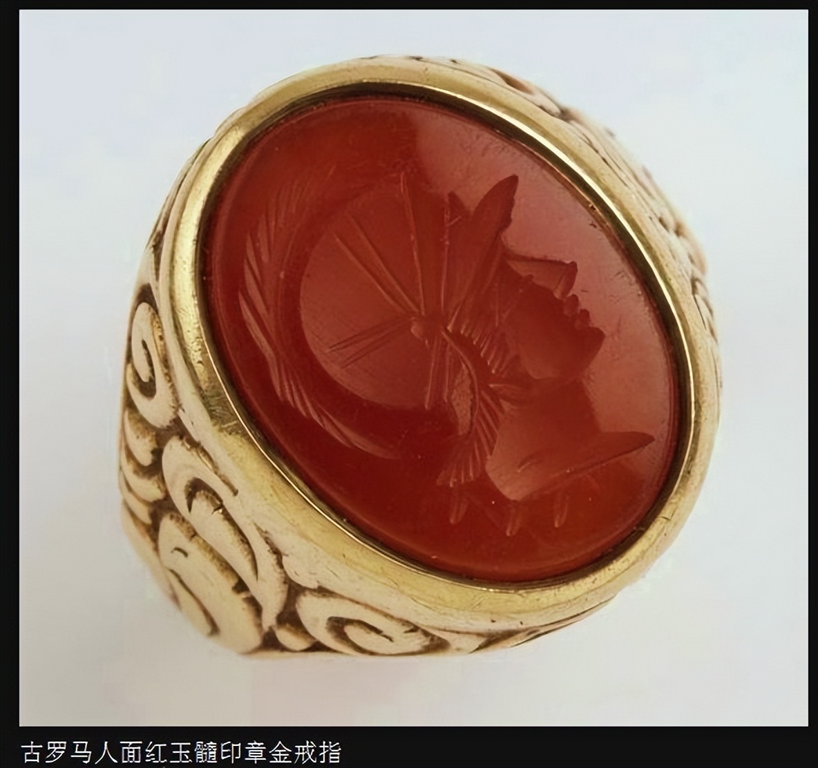 古罗马蓝宝石镶金戒指 (古罗马黄金戒指)