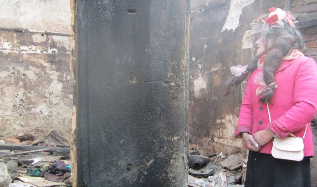 66岁“异装癖”男人：捡垃圾20年还清18万，自称不想讨好这个世界