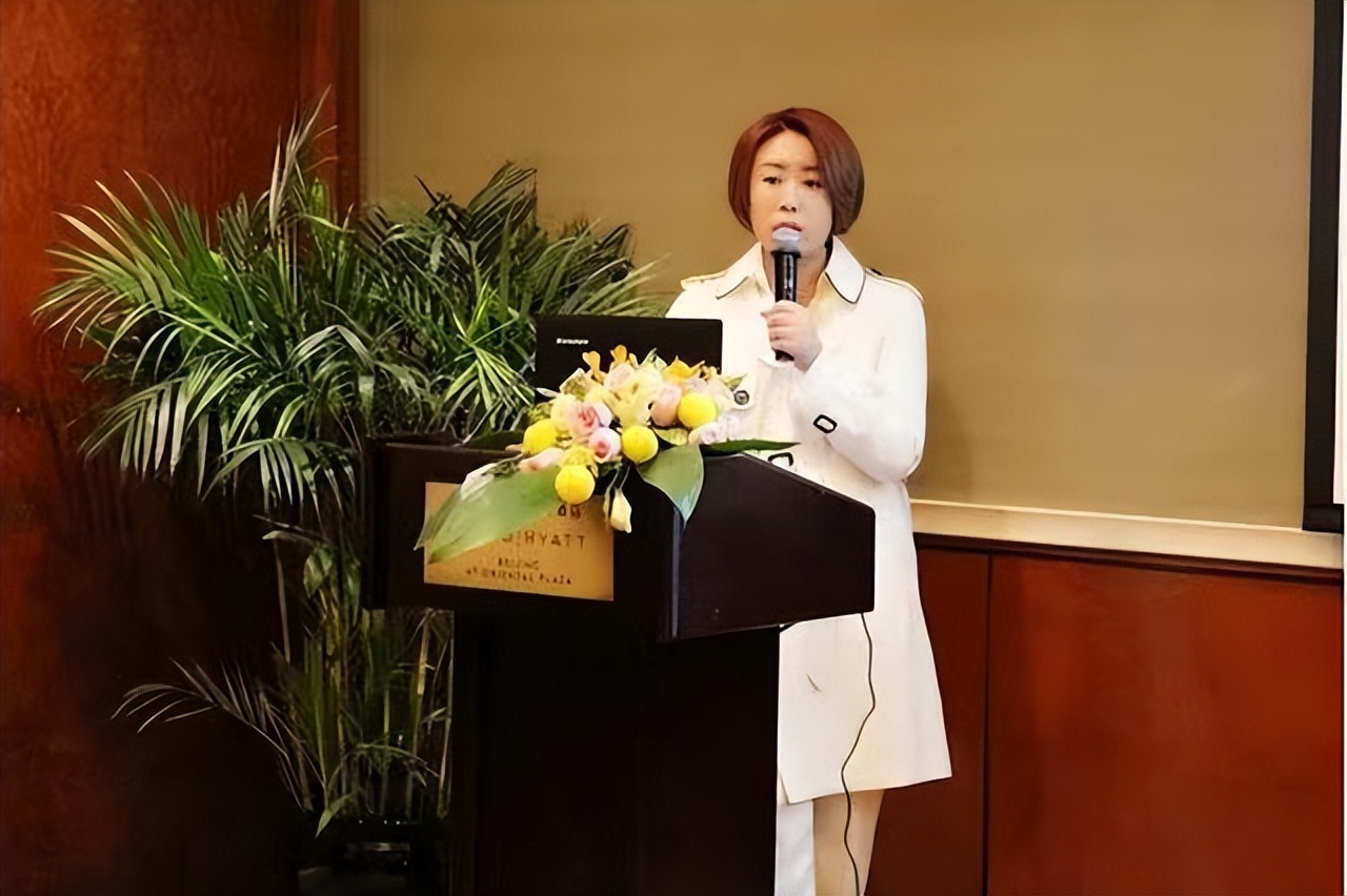 女子诈骗60岁企业家2000万,女企业家被诈骗1000多万