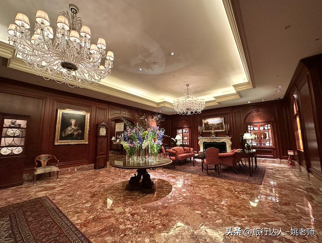 日本丽思卡尔顿酒店阴雨天高级感,大阪奢华酒店