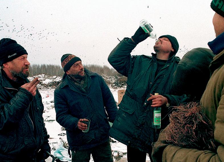 俄罗斯人为什么当水喝,为什么俄罗斯人能把伏特加当水喝