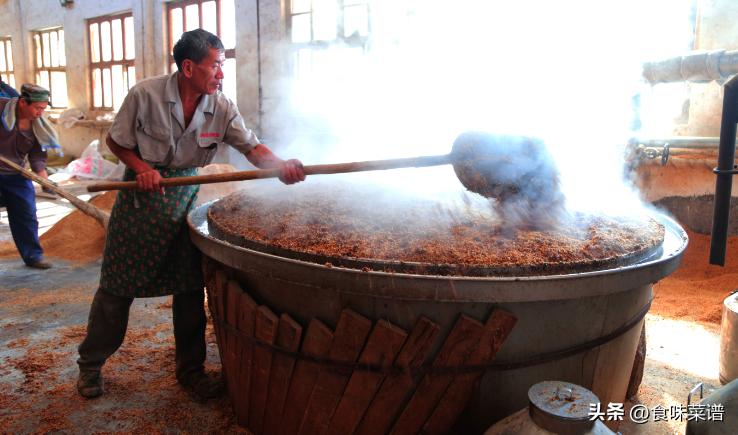 大批日本游客“涌入”中国，目的不是看熊猫，而是我国白酒，为何