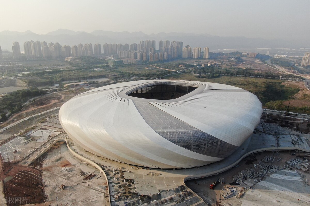 成都最大的足球场在哪里,西南最大草坪公园