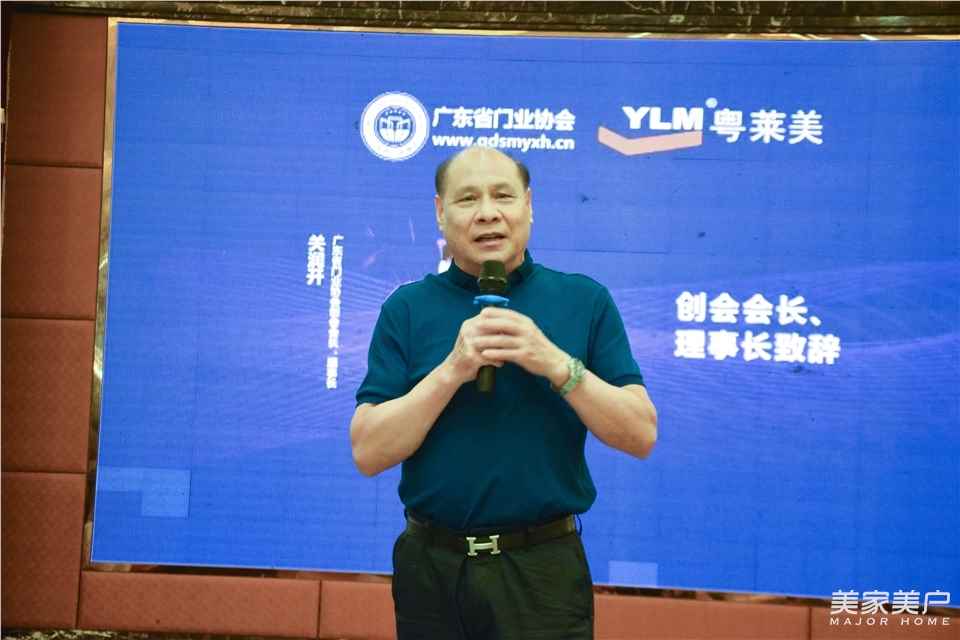 高端木门实木定制,一站式木门整木定制家居