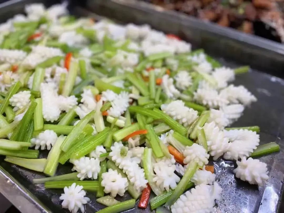 这家老少皆宜的社区食堂真香,这家社区食堂成老年人的欢乐之家