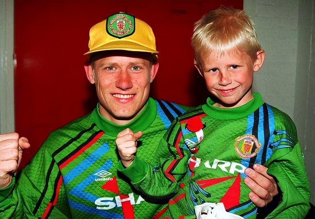 舒梅切尔父子当门将多久了,舒梅切尔父子简介