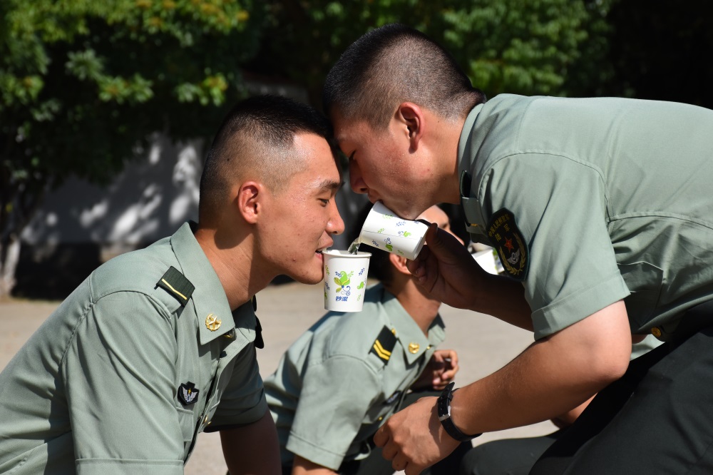 第71集团军：开展群众性文化活动，官兵欢度国庆