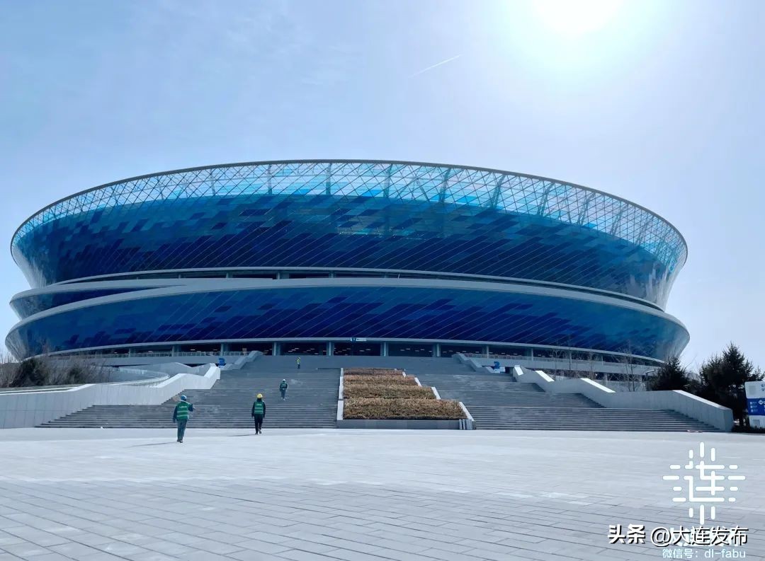 大连梭鱼湾专用足球场效果图,大连市梭鱼湾足球场最新消息