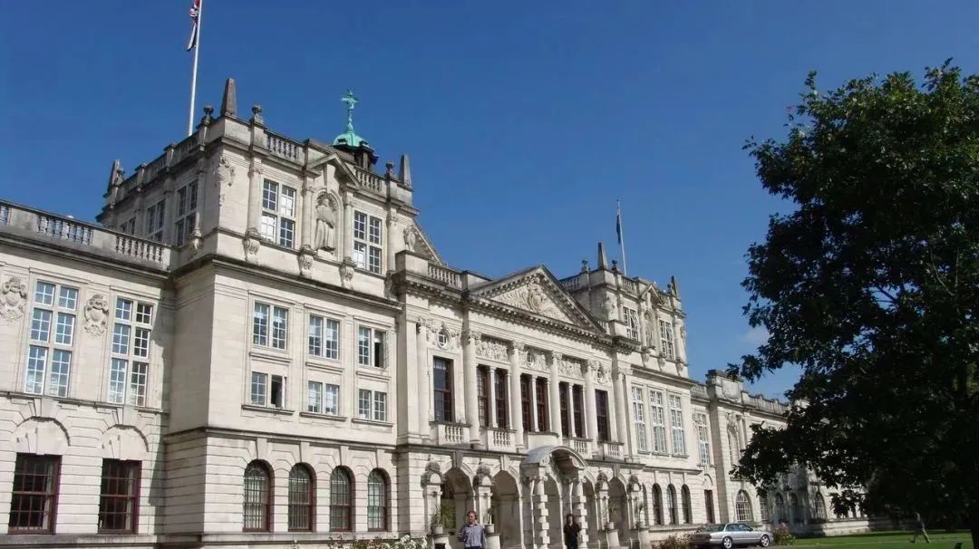 英国高中留学公费怎么申请,英国留学金计划申请