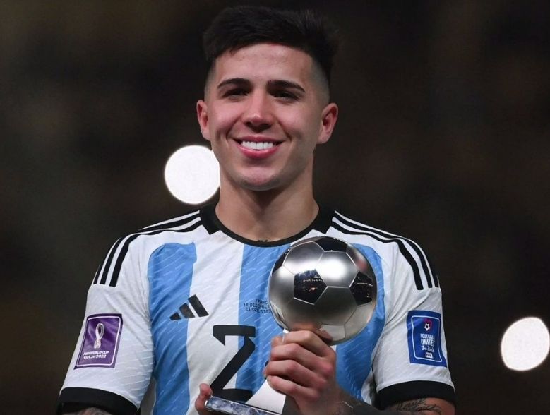 7000万完爆1.2亿，卡塞米罗给恩佐上了一课，他才是世界第一腰王