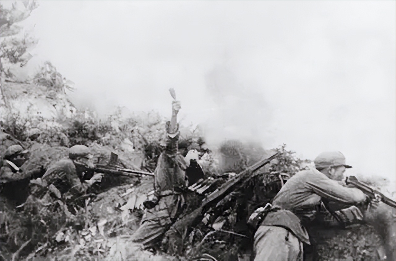 1955年军衔等级中将军有几等,1955年授衔的元帅大将上将