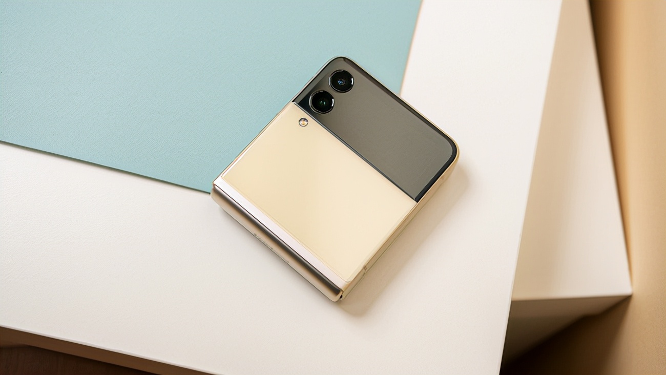 三星zflip3实用,三星zflip3上手